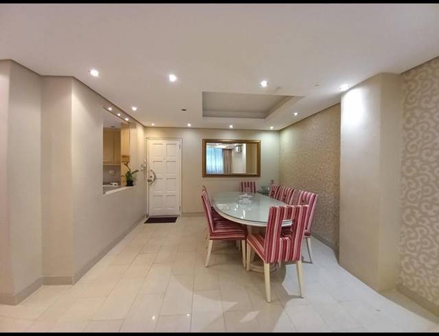 2 BEDROOM PROPERTY TO RENT IN NORTH BEACH